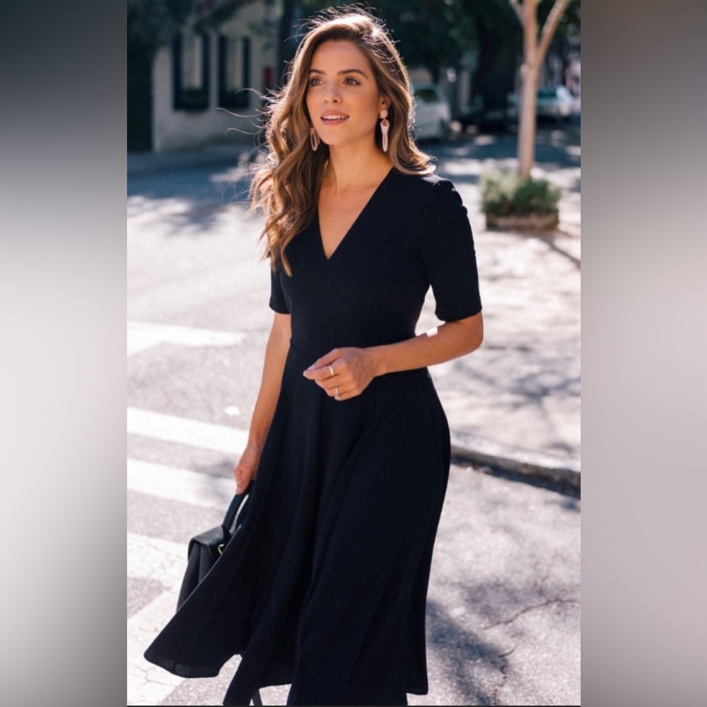 Gal Meets Glam Black Midi Dress NWT